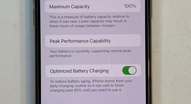 Good
													Apple iPhone Xs - T-Mobile, Gold, 64 GB, A1920, photo 2 of 7