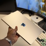 Mint MacBook Air 2026 (M5) - 13 inch - 1 TB, Starlight, 24 GB, Apple M5 10-Core (10-core GPU)