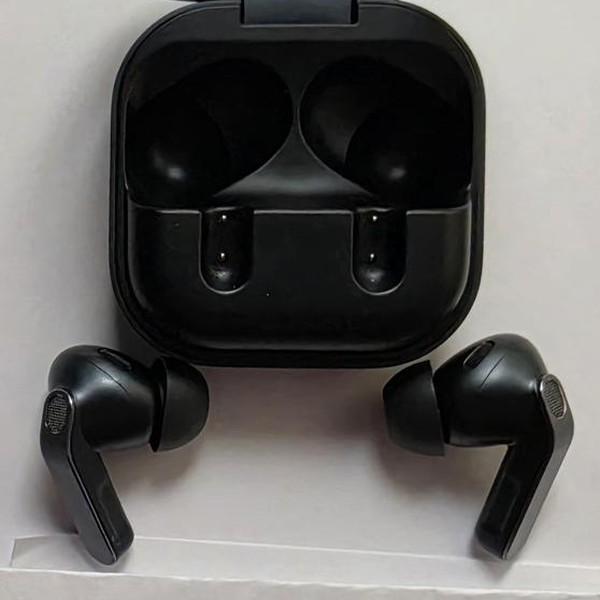 Samsung Galaxy Buds4 Pro - Black