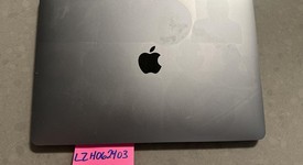 Good
													MacBook Pro 2017 (No Touch Bar) - 13" - I5, Silver, 256 GB, 8 GB, photo 6 of 6