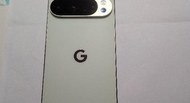 Good
													Google Pixel 10 Pro XL - Unlocked, Jade, 256 GB, GUL82, photo 4 of 7