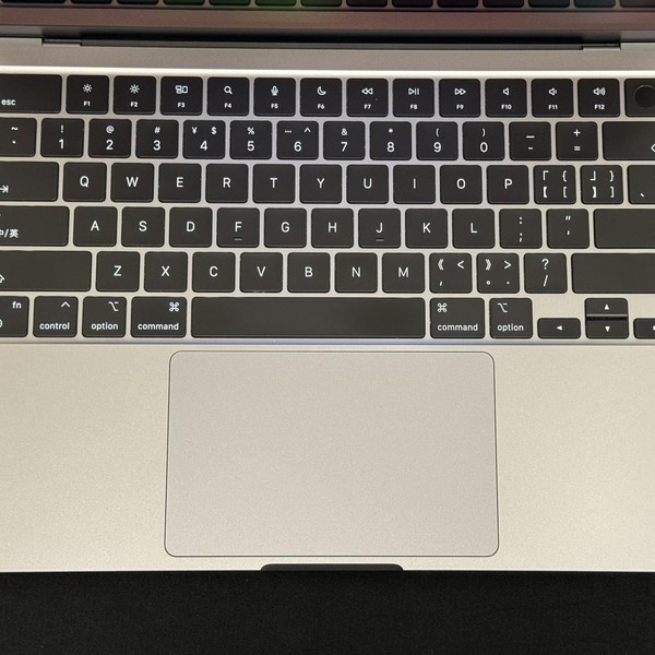 MacBook Air 2022 (M2) - 13 inch - 256 GB, Gray, 8 GB, Apple M2