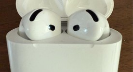 Used
													Apple AirPods 4th Gen - Active Noise Cancellation, photo 2 of 7
