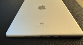 Good
													Apple iPad 5th Gen - Wi-Fi, Silver, 32 GB, A1822, photo 4 of 4