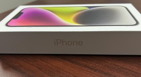 New
													Apple iPhone 14 - Verizon, Starlight, 128 GB, A2649, photo 4 of 5