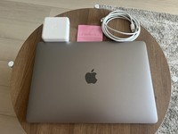 MacBook Pro 2016 (With Touch Bar) - 13"