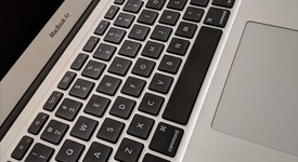 Mint
													MacBook Air 2012 - 13" - Silver, 128 GB, 4 GB, photo 3 of 11