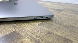 Fair
													MacBook Pro 2018 (With Touch Bar) - 13" - I7, Gray, 512 GB, 16 GB, photo 5 of 7
