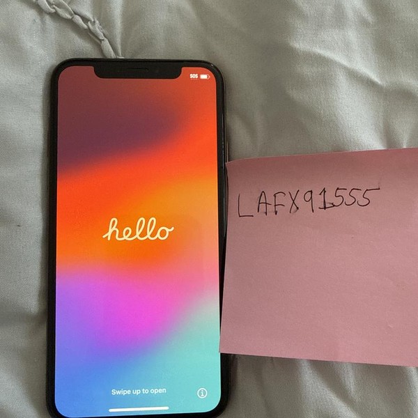 Apple iPhone Xs - Unlocked, 64 GB, Gold, A1920