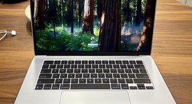 Mint
													MacBook Air 2025 (M4) - 15" - Apple M4, Sky Blue, 1 TB, 24 GB, photo 1 of 28