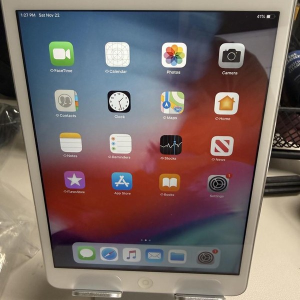 Apple iPad Mini 2 Retina - Wi-Fi, 32 GB, Silver