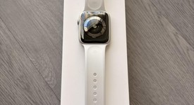 Good
													Apple Watch Series 4 44mm - Silver, A1978 - GPS, Aluminum, photo 4 of 14