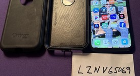 Mint
													Apple iPhone Xr - Verizon, Black, 64 GB, A1984, photo 4 of 6