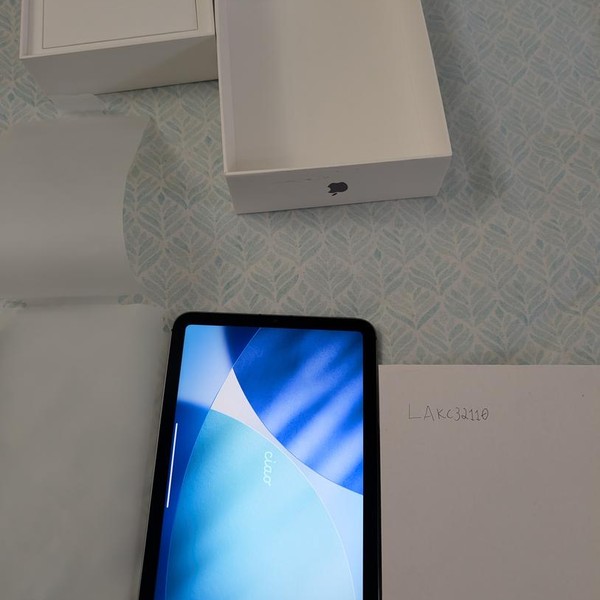 Apple iPad Mini (6th Gen) - Unlocked, 64 GB, Gray, A2568
