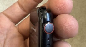 Fair
													Apple Watch SE 2nd Gen 44mm - Unlocked, Midnight, A2727 - Cellular, Aluminum, photo 5 of 8