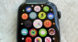 Good
													Apple Watch SE 1st Gen 44mm - Gray, A2352 - GPS, Nike, photo 2 of 12