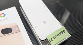 Mint
													Google Pixel 8 - Unlocked, Rose, 128 GB, 8 GB, G9BQD, Sub-6 5G, photo 2 of 13