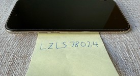 Mint
													Apple iPhone Air - Unlocked, Light Gold, 256 GB, A3260, photo 5 of 6