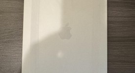 Mint
													Apple iPad 11th Gen - Wi-Fi, Silver, 256 GB, A3354, photo 1 of 8
