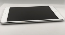 Good
													Apple iPad Mini 2 Retina - T-Mobile, White, 32 GB, photo 4 of 9