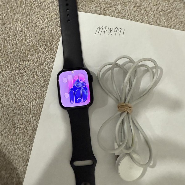 Apple Watch Series 8 45mm - Unlocked, Midnight, A2774 - Cellular, Aluminum