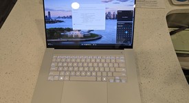 Mint
													Asus Zenbook, photo 5 of 9