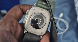 Mint
													Apple Watch Ultra 49mm - AT&T, Titanium, A2622, photo 2 of 11
