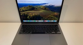 Good
													MacBook Air 2020 - 13" - Apple M1, Gray, 256 GB, 8 GB, photo 1 of 6