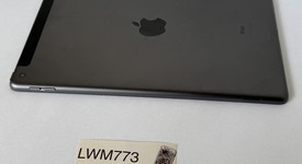 Good
													Apple iPad 9th Gen - Unlocked, Gray, 64 GB, A2603, photo 4 of 7