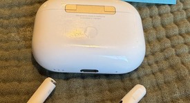 Used
													Apple AirPods Pro 2 - USB-C, photo 1 of 3