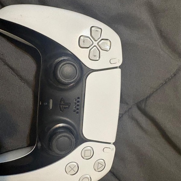 DualSense Wireless Controller - White