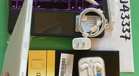 Mint
													Apple iPad 10th Gen - Wi-Fi, Silver, 256 GB, A2696, photo 4 of 8