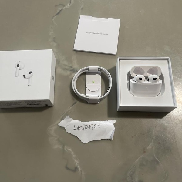Apple AirPods 3rd Gen - MagSafe Case