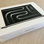 New MacBook Pro Late 2023 (M3) - 14 inch - 1 TB, Gray, 8 GB, Apple M3, 10-core GPU