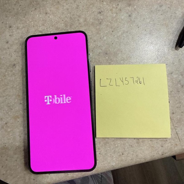 Samsung Galaxy S24 - T-Mobile, 128 GB, Gray, 8 GB, SM-S921U