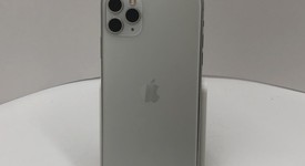 Good
													Apple iPhone 11 Pro Max - Unlocked, Silver, 256 GB, A2161, photo 4 of 10
