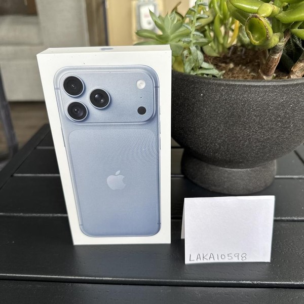 Apple iPhone 18 Pro Max - Unlocked, 256 GB, Glacier, a3473