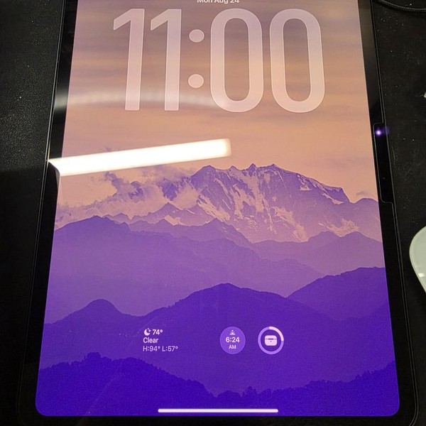 Apple iPad Pro 11 inch (M4) 2024 - Wi-Fi, 256 GB, Black, 8 GB, A2836, Standard Glass