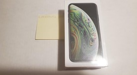 New
													Apple iPhone Xs - Unlocked, Silver, 512 GB, A1920, photo 5 of 5