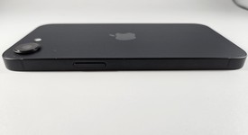 Mint
													Apple iPhone 16e - AT&T, Black, 128 GB, A3212, photo 3 of 6