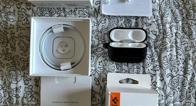 Used
													Apple AirPods Pro 2 - Lightning, photo 2 of 2