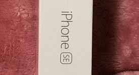 New
													Apple iPhone SE 1st Gen 2016 - Unlocked, Grey, 128 GB, A1662, photo 3 of 4