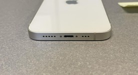Good
													Apple iPhone 13 - Unlocked, Starlight, 128 GB, A2482, photo 4 of 8