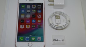 Good
													Apple iPhone 7 Plus - Unlocked, Rose Gold, 128 GB, A1661, photo 1 of 11