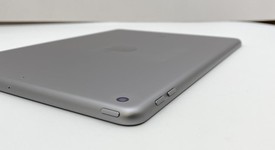 Fair
													Apple iPad 5th Gen - Wi-Fi, Gray, 128 GB, A1822, photo 4 of 7