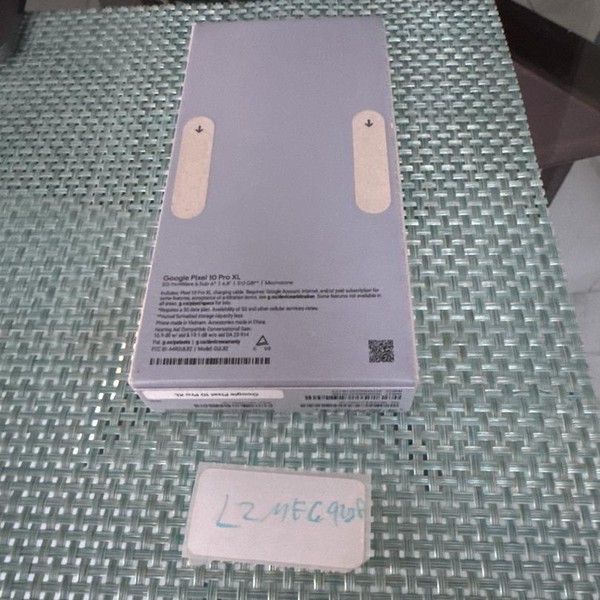 Google Pixel 10 Pro XL - Unlocked, 512 GB, Moonstone, GUL82