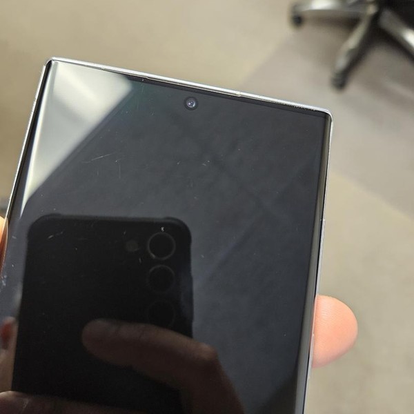 Samsung Galaxy S22 Ultra - Unlocked, 128 GB, White, 8 GB, SM-S908U1