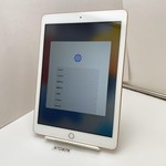 Good Apple iPad (6th Gen) - Wi-Fi, 32 GB, Gold, A1893