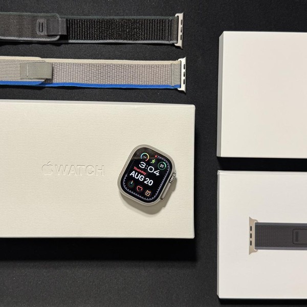Apple Watch Ultra 2 49mm - Unlocked, Natural, A2986
