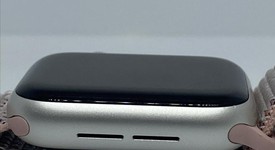 Good
													Apple Watch Series 4 40mm - Unlocked, Silver, A1975 - Cellular, Nike, photo 5 of 8